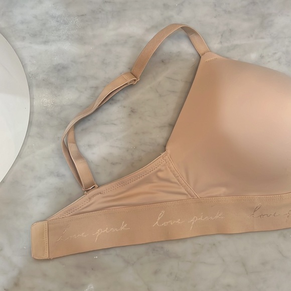 NWOT VS bra - Picture 3 of 6